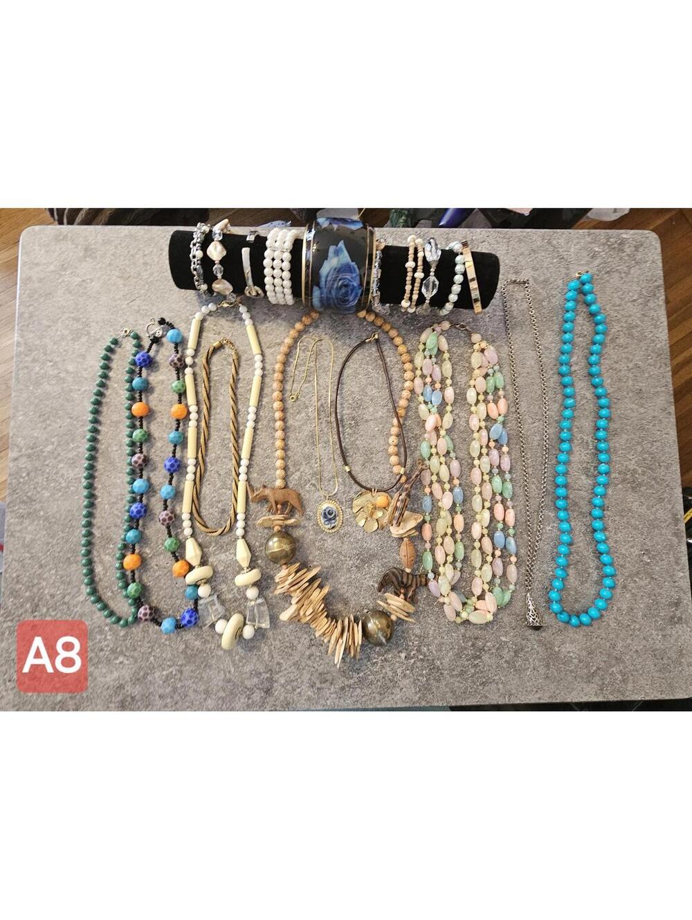 Jewelry Lot (A8)